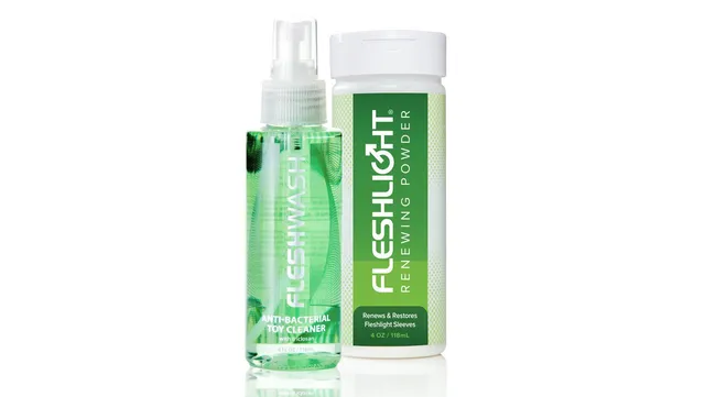 fleshlight-product-care-kit-4oz-nettoyant-et-poudre image 1