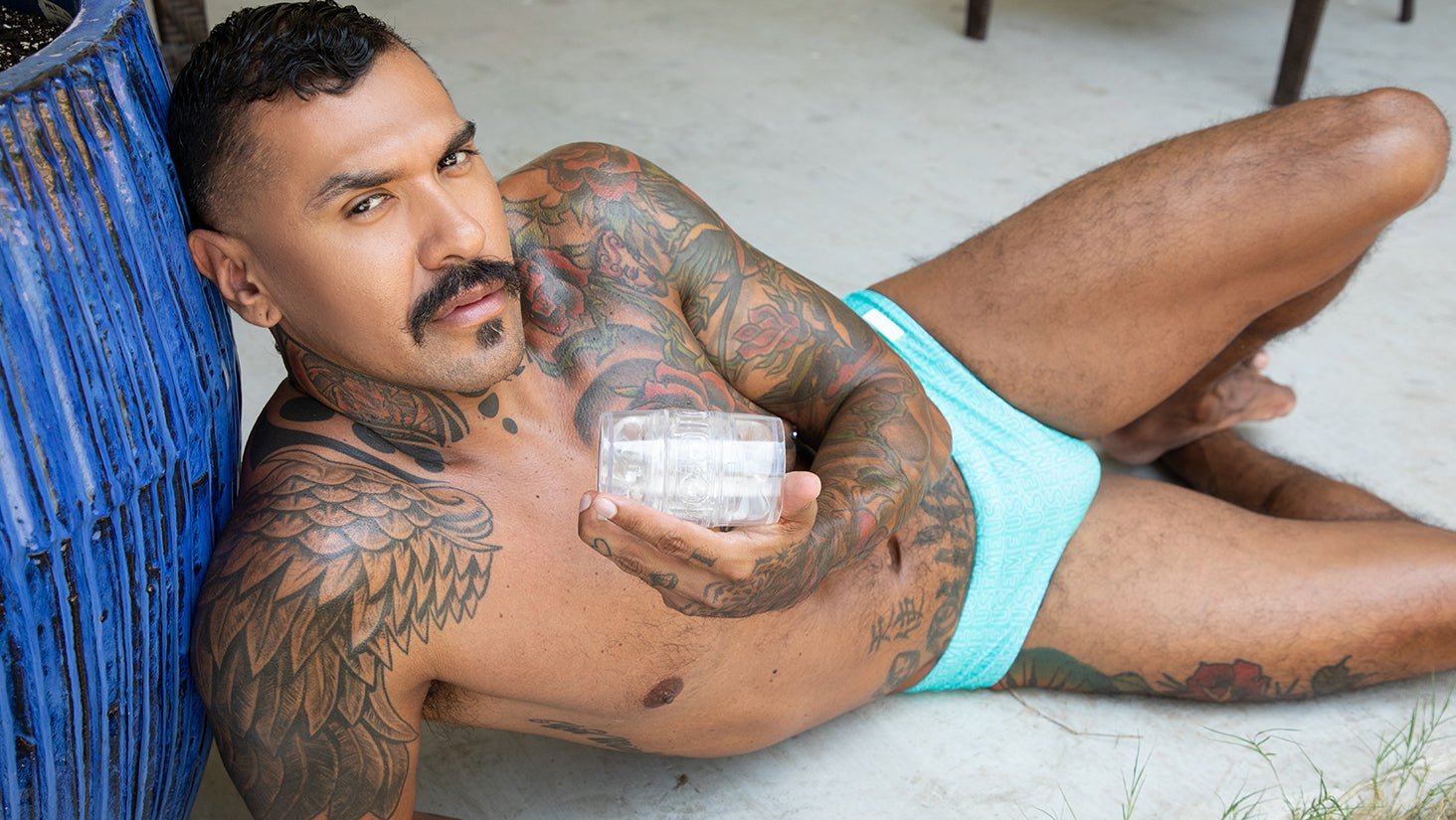 fleshlight-quickshot-boomer-banks-masturbateur-compact-duo image 7
