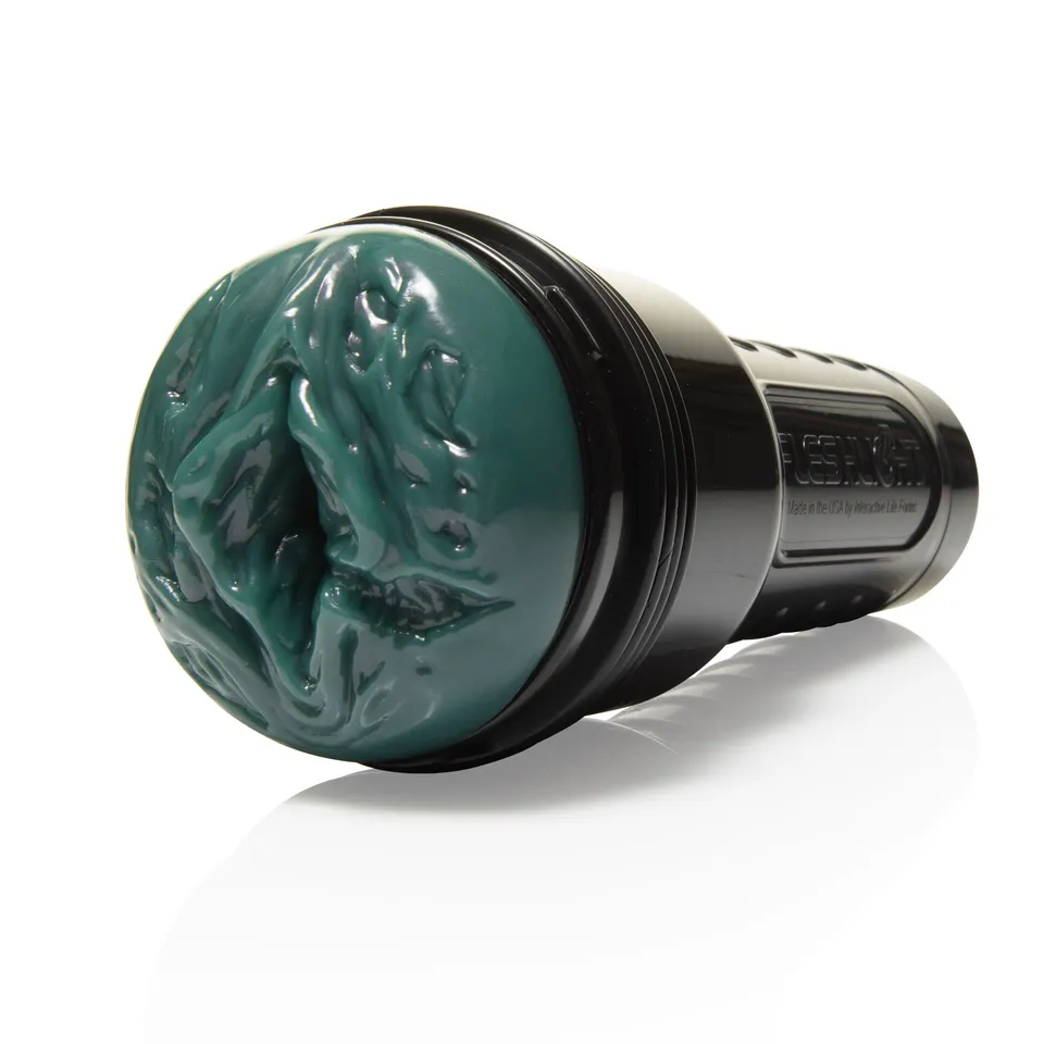 fleshlight-fantasy-zombie-lady-masturbateur-vagin-nervur image 1